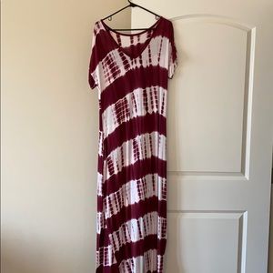 Maroon Tie Dye Maxi Dress